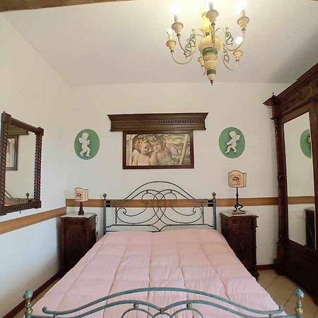 Casa Serafina Trilocale Con Arredi D'Arte E Parcheggio Privato Orvieto Extérieur photo